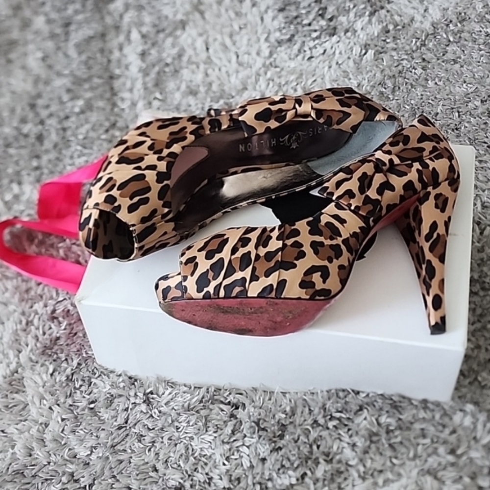 Heels - Picture 4 of 4
